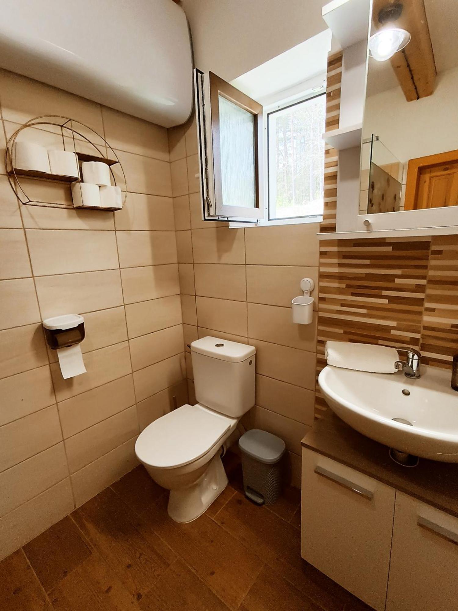 Vila Klidna Lokalita Na Kraji Lesa, Cely Dum S Uschovnu Kol Nová Bystřice Exteriér fotografie
