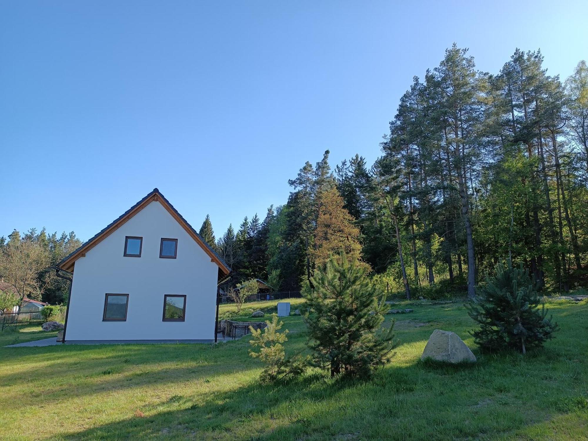 Vila Klidna Lokalita Na Kraji Lesa, Cely Dum S Uschovnu Kol Nová Bystřice Exteriér fotografie