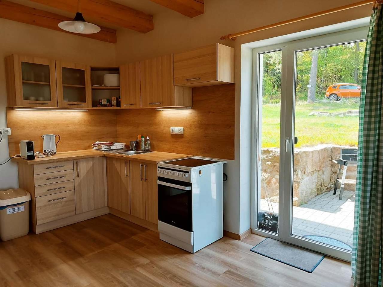 Vila Klidna Lokalita Na Kraji Lesa, Cely Dum S Uschovnu Kol Nová Bystřice Exteriér fotografie